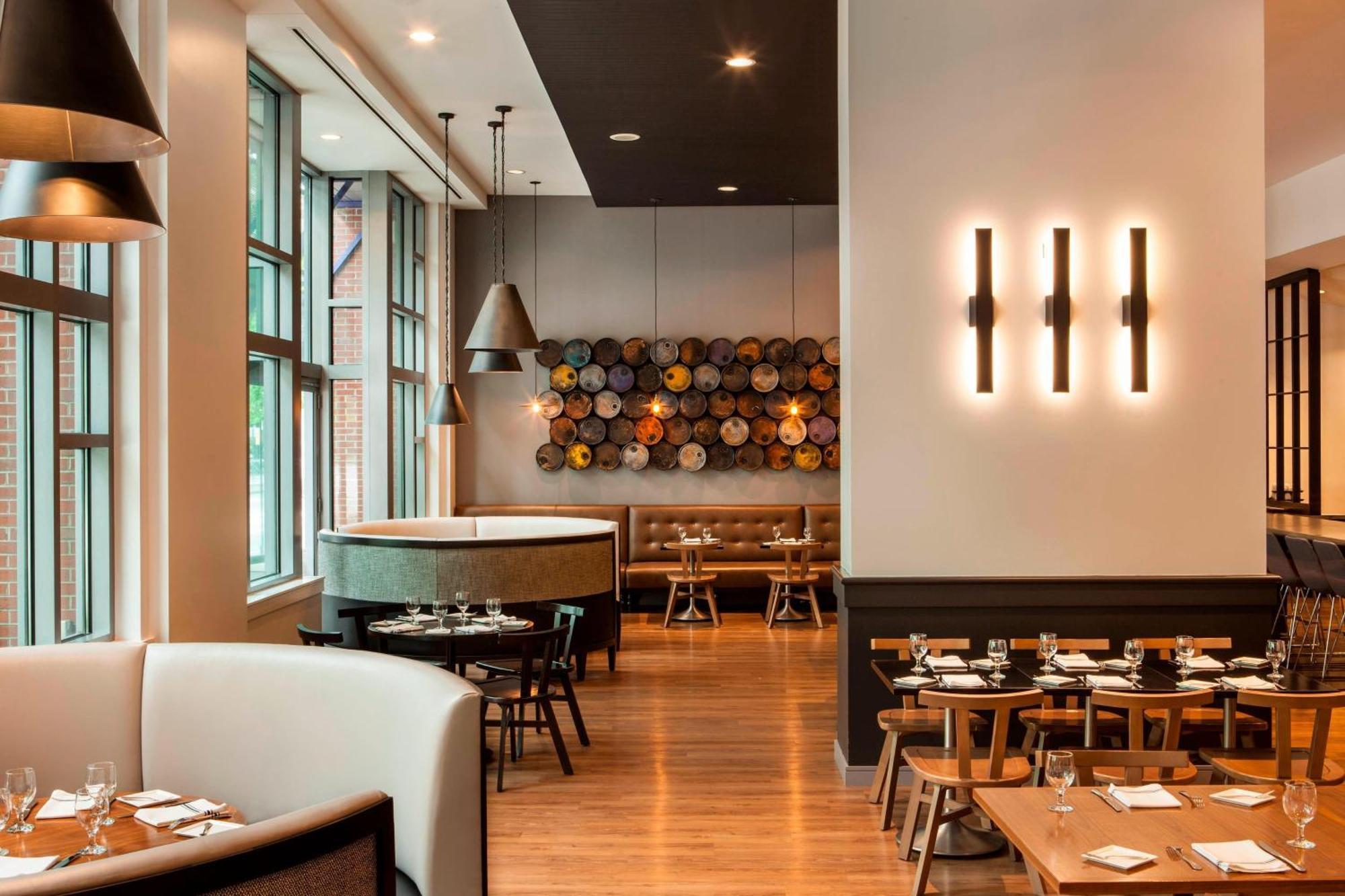 Le Meridien Boston Hotel Cambridge